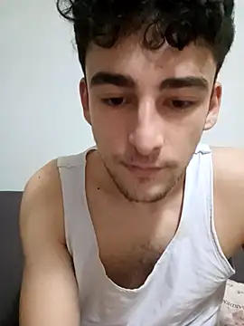 yasinesra757  online show from April 9, 2026, 7:42 pm