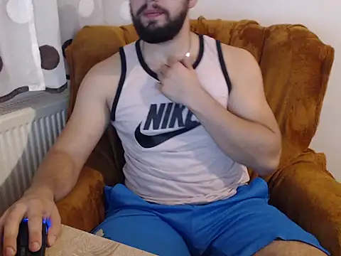 strongcoffee10 online show from October 30, 2025, 2:25 pm