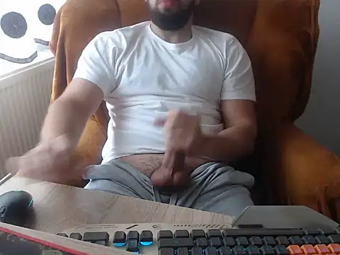 Snapshot of strongcoffee10 chatting on November 17, 2025, 8:51 am strongcoffee10 online show from November 17, 2025, 8:51 am