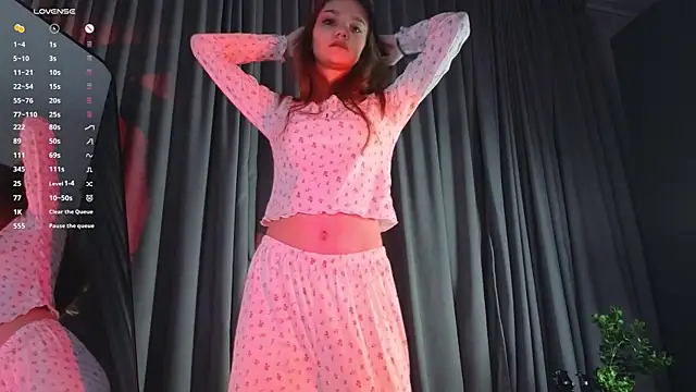 KarlaMagnett online show from December 18, 2025, 3:16 pm