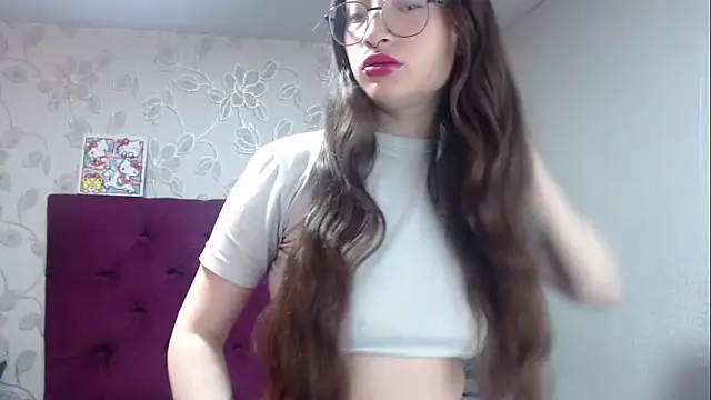 selenabustamante online show from March 26, 2026, 10:57 am