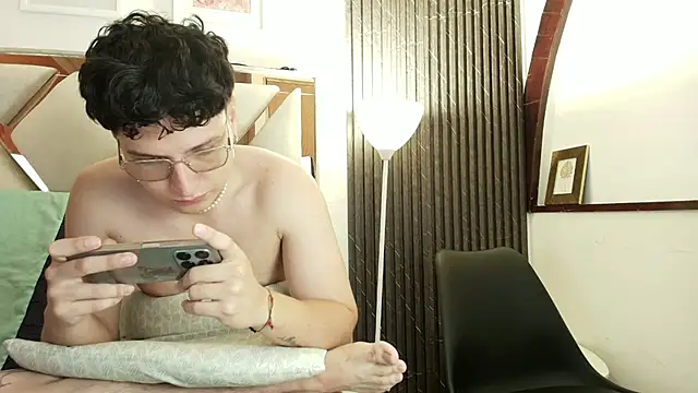 Snapshot of Zoe_And_Dylan_ chatting on July 22, 2026, 1:02 pm Zoe And Dylan online show from July 22, 2026, 1:02 pm