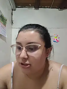 CurvyNoir online show from July 5, 2026, 4:19 am