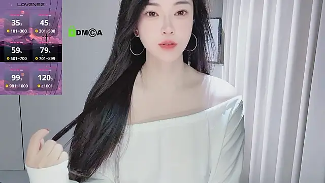 YunShan-33 online show from February 18, 2026, 4:32 am