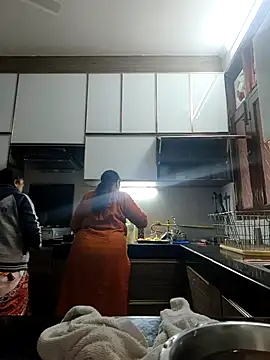 Hot-Sana2 online show from November 16, 2025, 5:12 am