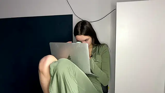 TeofilqKoral online show from November 23, 2025, 6:56 am