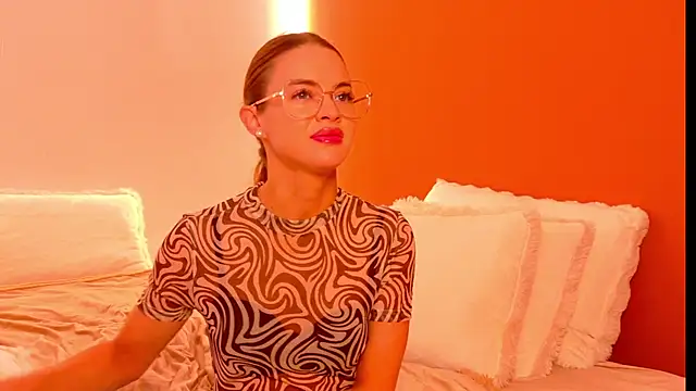 Mirra  online show from January 7, 2026, 6:07 am