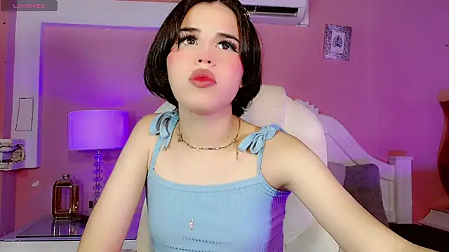 ClaudiaSophia online show from November 14, 2025, 11:25 am