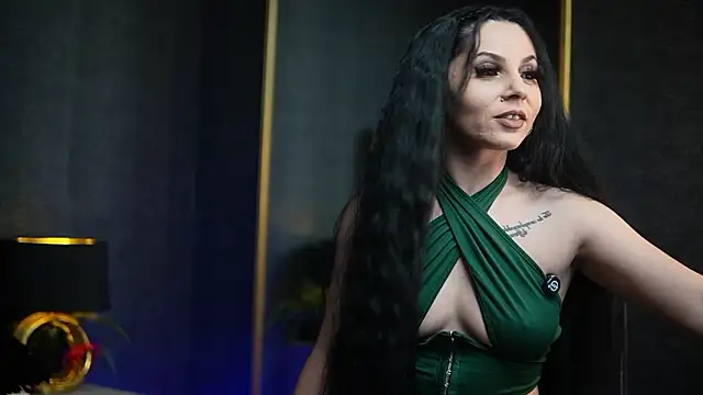 Snapshot of GiaEasyIce chatting on February 19, 2026, 9:56 pm GiaEasyIce online show from February 19, 2026, 9:56 pm