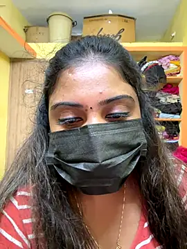 Tamil Hot Varshu online show from December 20, 2025, 6:44 pm