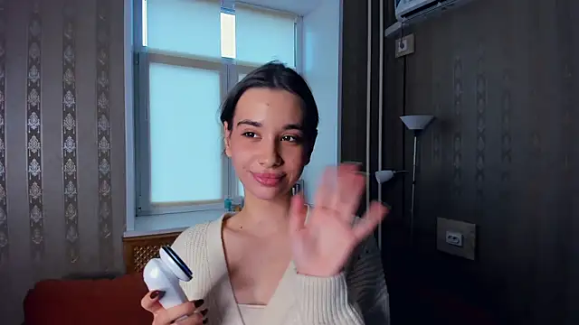 JacalynSchreiber online show from November 9, 2025, 8:40 am