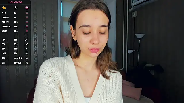 JacalynSchreiber online show from November 26, 2025, 11:54 am