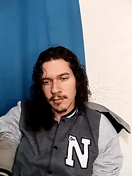 OnixAgata0 online show from April 18, 2026, 12:35 am