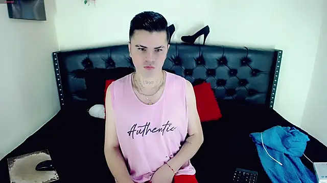 Snapshot of Sebastian_Loaiza chatting on November 1, 2025, 11:48 am Sebastian Loaiza online show from November 1, 2025, 11:48 am