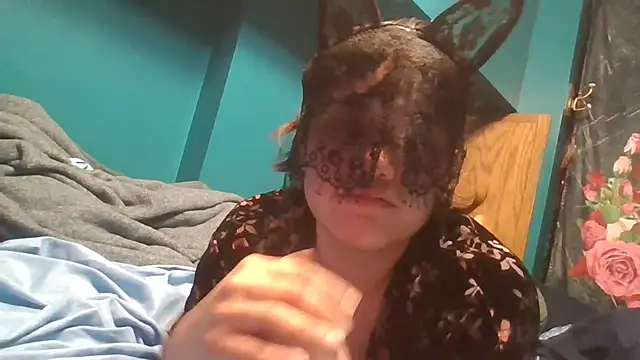 Snapshot of Buttercup2001 chatting on November 1, 2025, 3:46 am Buttercup2001 online show from November 1, 2025, 3:46 am