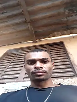 Snapshot of m-a-g-n-a-t-a chatting on April 26, 2026, 8:06 pm m-a-g-n-a-t-a online show from April 26, 2026, 8:06 pm