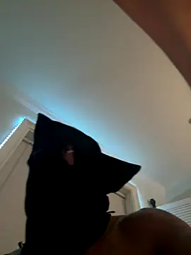 Snapshot of Bunnyboi88 chatting on November 1, 2025, 9:36 am Bunnyboi88 online show from November 1, 2025, 9:36 am