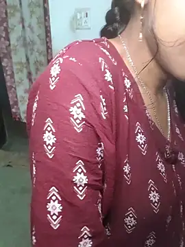 baby Cpl21 online show from February 12, 2026, 4:12 am