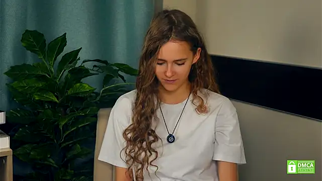 Snapshot of ErynTing chatting on November 4, 2025, 9:24 am ErynTing online show from November 4, 2025, 9:24 am