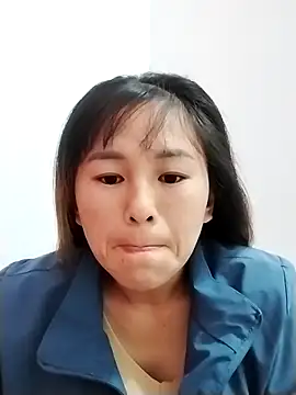 meeow-bimew online show from November 18, 2025, 10:34 pm