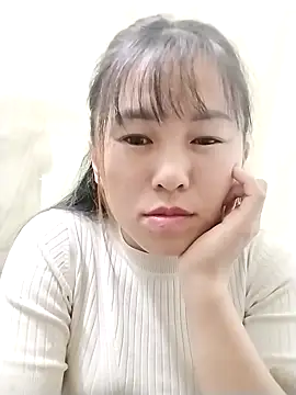 meeow-bimew online show from November 17, 2025, 10:14 pm