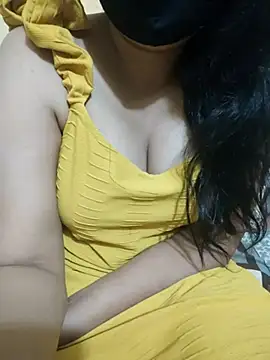 mouni499 online show from May 13, 2026, 3:13 am