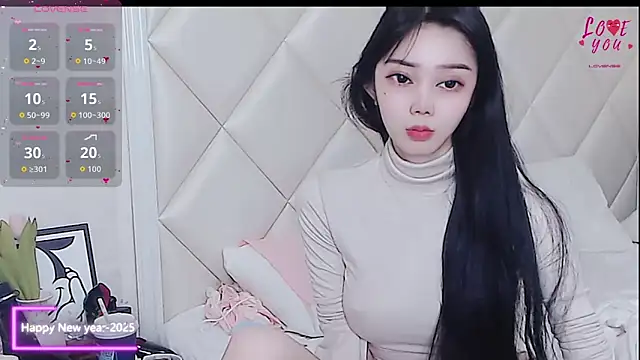 Snapshot of YAOYAO-2025 chatting on February 12, 2026, 12:05 pm YAOYAO-2025 online show from February 12, 2026, 12:05 pm