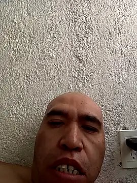 pitote38 online show from November 1, 2025, 5:18 pm