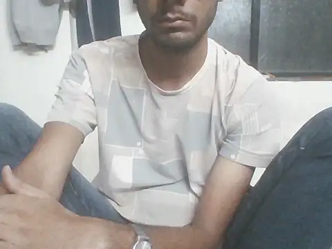 Snapshot of Bull_Dick_69 chatting on May 7, 2026, 6:22 pm Bull Dick 69 online show from May 7, 2026, 6:22 pm