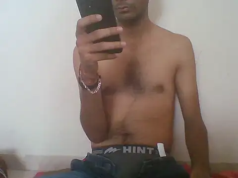 Snapshot of Bull_Dick_69 chatting on April 29, 2026, 5:44 am Bull Dick 69 online show from April 29, 2026, 5:44 am