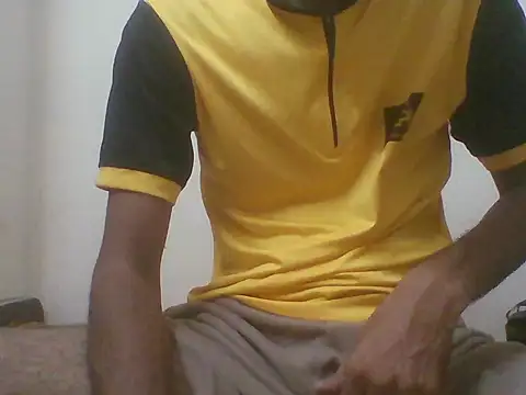 Snapshot of Bull_Dick_69 chatting on May 11, 2026, 6:27 pm Bull Dick 69 online show from May 11, 2026, 6:27 pm