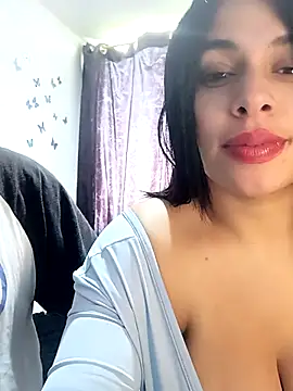 AngelsCouple- online show from November 4, 2025, 5:06 pm