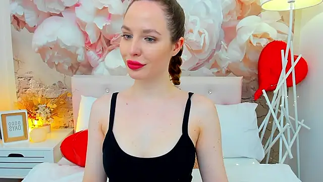 MonaRicci online show from February 21, 2026, 1:24 pm