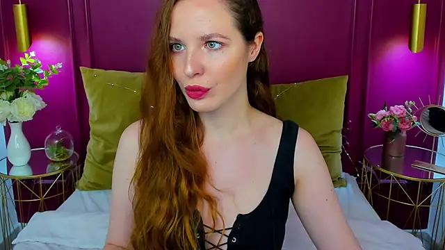 Snapshot of MonaRicci chatting on July 19, 2026, 5:16 am MonaRicci online show from July 19, 2026, 5:16 am