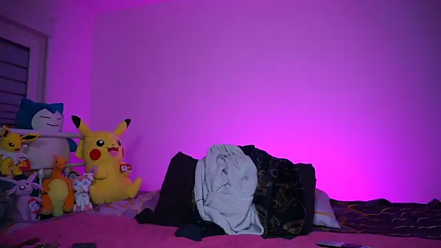 StellaCinderella online show from November 15, 2025, 3:05 pm