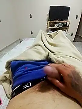 013boyy online show from January 15, 2026, 1:09 am