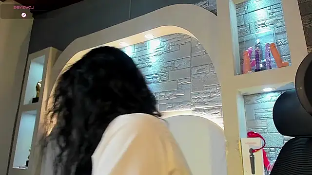 Snapshot of Karla_61 chatting on November 7, 2025, 8:02 pm Karla 61 online show from November 7, 2025, 8:02 pm