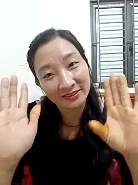 wees-lind online show from November 15, 2025, 1:48 pm