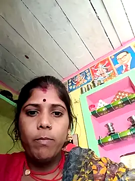 Simmy hot online show from November 4, 2025, 3:10 am