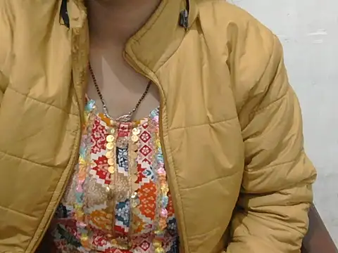 Snapshot of Sneha_lovely01 chatting on December 17, 2025, 4:23 pm Sneha lovely01 online show from December 17, 2025, 4:23 pm