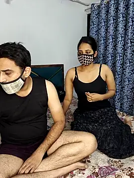 Snapshot of ITZ_GURU chatting on February 17, 2026, 5:32 pm ITZ GURU online show from February 17, 2026, 5:32 pm