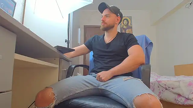 Ryanstone  online show from July 25, 2026, 7:49 am
