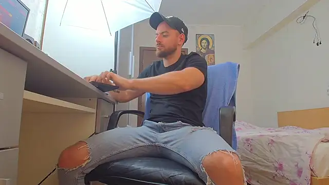 Ryanstone  online show from August 10, 2026, 6:20 am