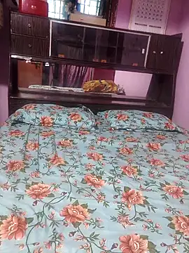 Snapshot of hyd_couple7878 chatting on February 5, 2026, 4:30 am hyd couple7878 online show from February 5, 2026, 4:30 am