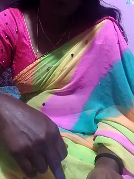 Snapshot of hyd_couple7878 chatting on February 20, 2026, 7:10 am hyd couple7878 online show from February 20, 2026, 7:10 am