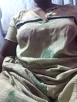 Snapshot of hyd_couple7878 chatting on March 1, 2026, 5:07 am hyd couple7878 online show from March 1, 2026, 5:07 am