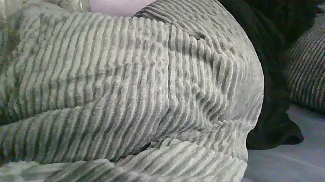 Snapshot of laikly chatting on February 8, 2026, 12:08 am laikly online show from February 8, 2026, 12:08 am