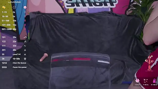 DanielaReign online show from November 16, 2025, 2:00 pm