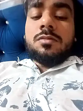 naughtyboyjii online show from November 9, 2025, 6:06 am