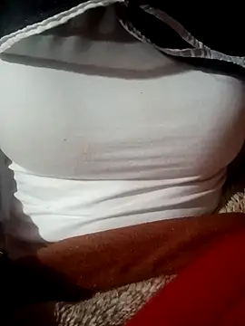 LenaLy2k online show from November 29, 2025, 11:05 pm